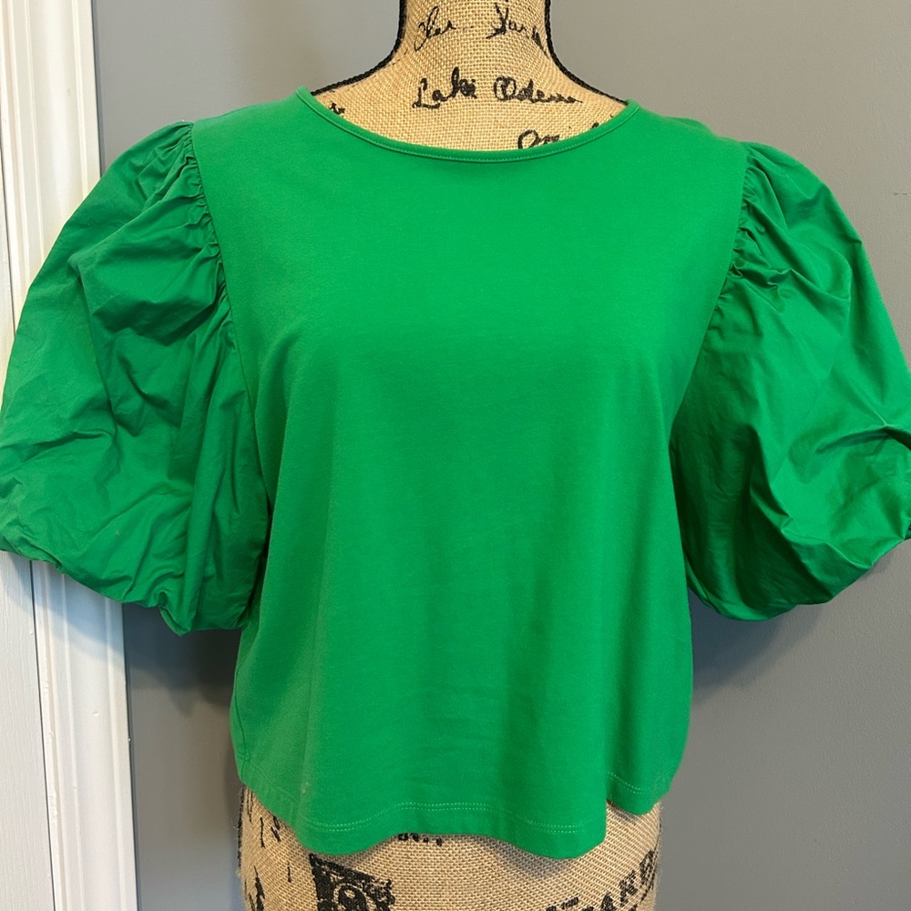 Kelly Green Puff Sleeve Cotton Tee
